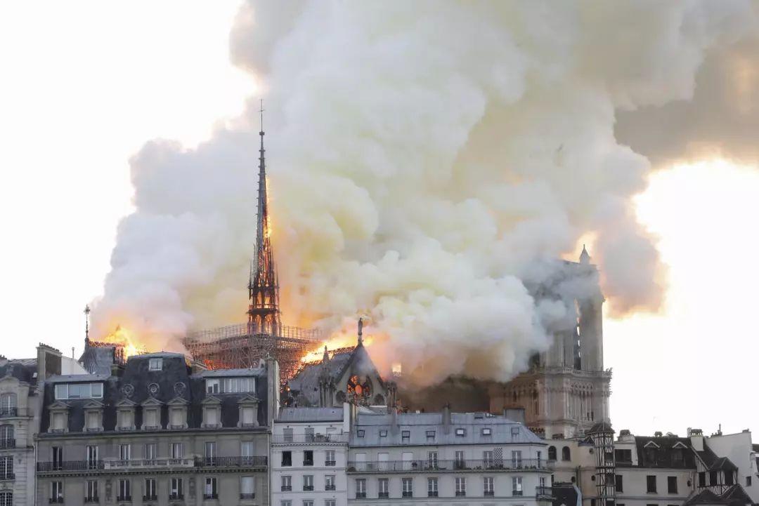 这周六！巴黎圣母院火灾两个月后！首！次！开！放！