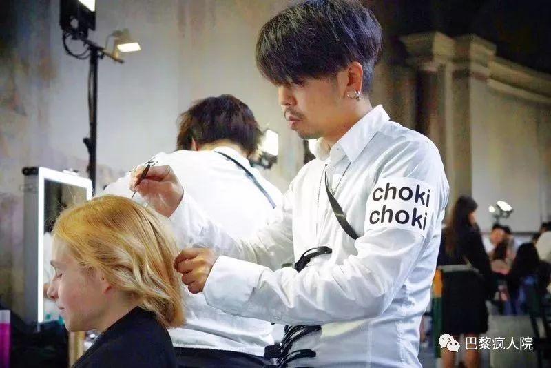 VLOG | 巴黎最火爆的日韩美发店到底有多火？去了一次就上瘾！