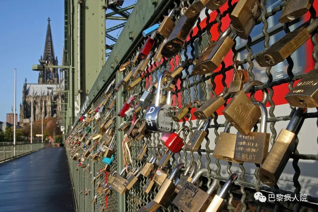 , 继爱桥之后，巴黎又一地方被爱情压垮了！挂爱锁最初竟然是为了&#8230;, My Crazy Paris